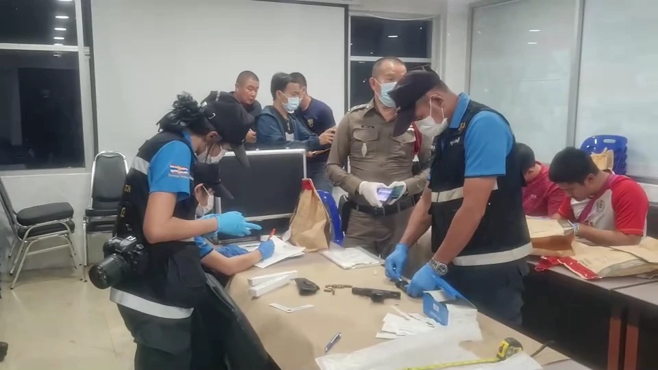 ไม่ยอมถูกจับ "เจ๋ง อุทัย"พ่อค้ายาบ้า แย่งปืนตำรวจ สุดท้ายถูกปืนลั่นใส่ดับ