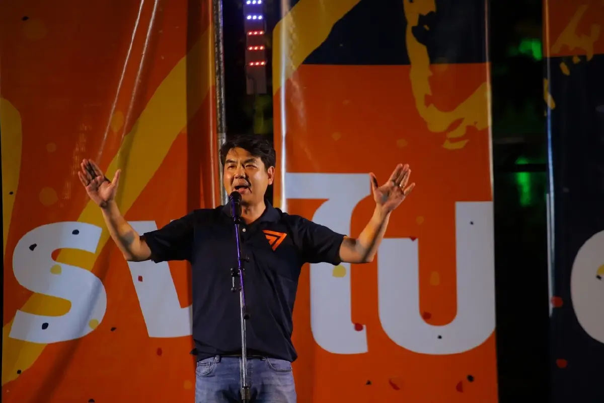 "ปิยบุตร- ธนาธร" ลุยขอนแก่น ปลุกเลือก "ก้าวไกล" เป็นรัฐบาลบริหารประเทศ