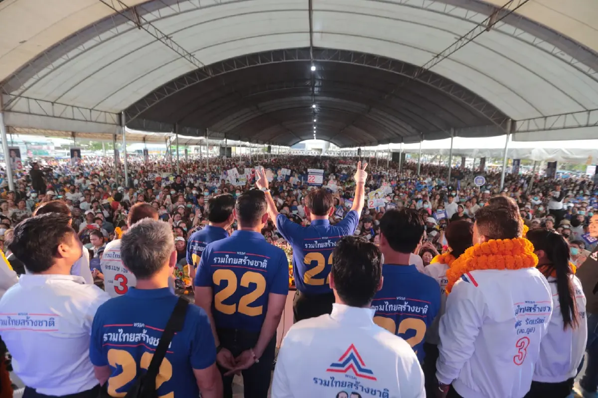 "บิ๊กตู่" ออดอ้อนขอคะแนนคนใต้ยกจังหวัด หวังสานงานที่ยังค้างไว้ให้เสร็จ