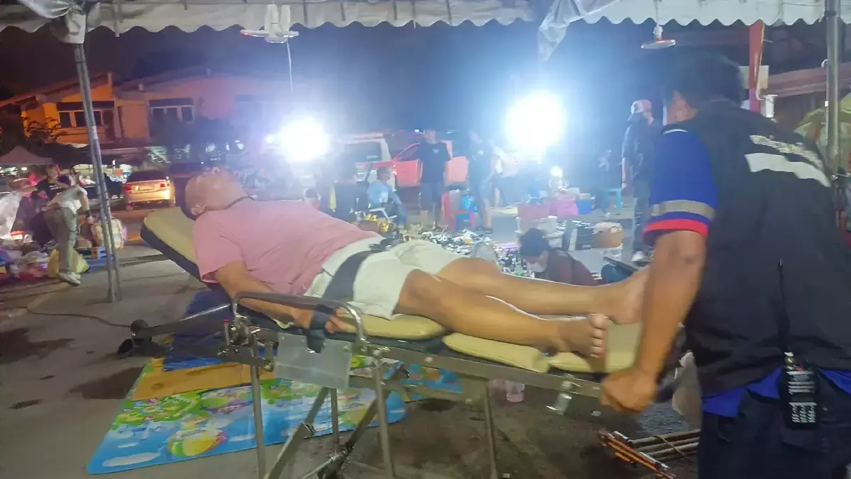 'อาทิตย์ ริว' ยังไม่หายดี หลังวูบหมดสติ กลับมาขายของหาเงินรักษาตัว