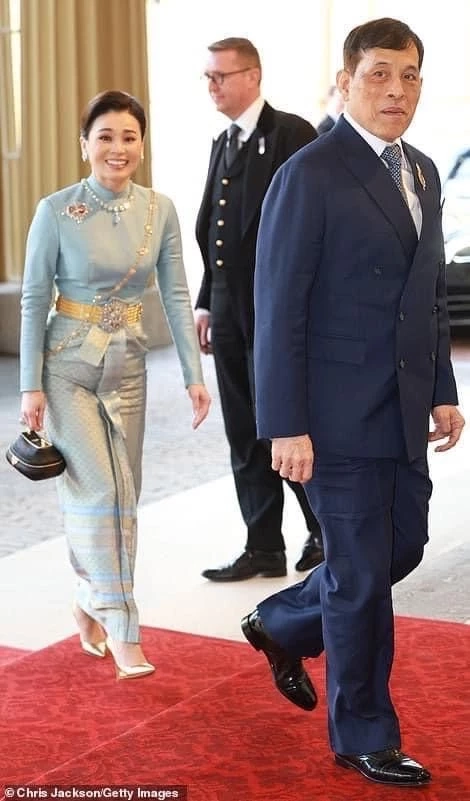 ในหลวง-พระราชินี ทรงร่วมงานพระราชทานเลี้ยงรับรองพระประมุขฯ ณ วังบักกิงแฮม