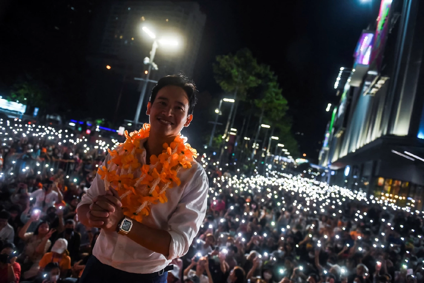 สื่อนอกจับตาคนรุ่นใหม่กับการเลือกตั้งไทย