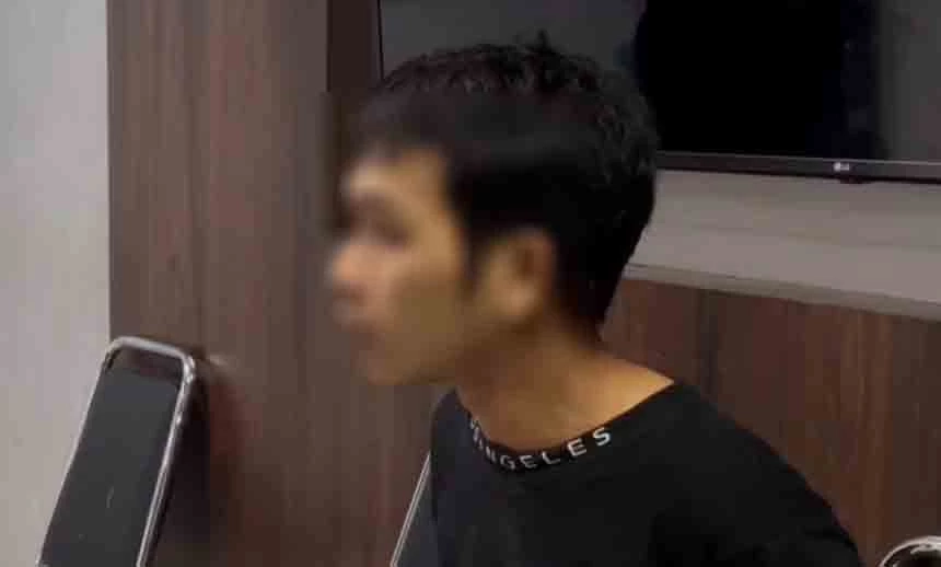 ระทึก! กลางวอล์คกิ้งสตรีท พ่อค้ากัญชาชกสู้ไม่ไหว แทงหนุ่มอินเดียบาดเจ็บ