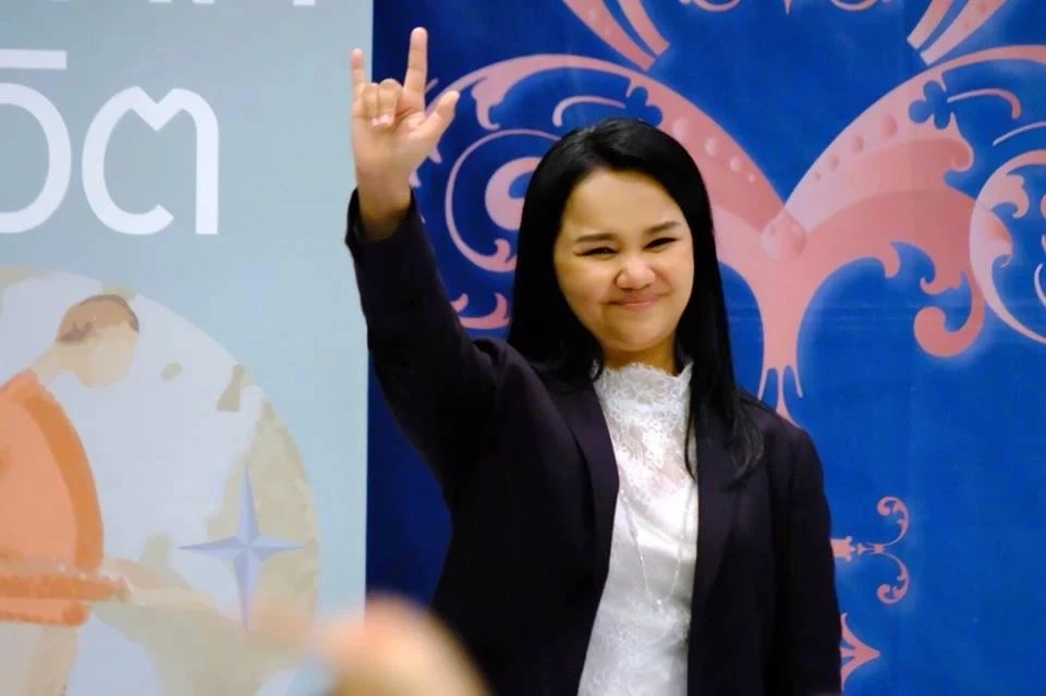 ย้อนข่าวเด็ด "ครูอ้อย เข็มทิศชีวิต" คุณแม่ไฮโซทะเล มีสินทรัพย์มากถึง 166 ล้านบาท