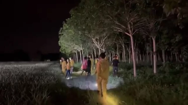 กู้ภัยฯระดมกำลังค้นหายายหลงป่า เดินหลงจนฟุบ ช่วยเหลือตัวเองไม่ได้