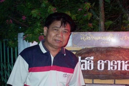 กว่าจะมีวันนี้ เปิดประวัติ  ครูชลธี ธารทอง  ศิลปินแห่งชาติผู้นำทางดาวลูกทุ่ง