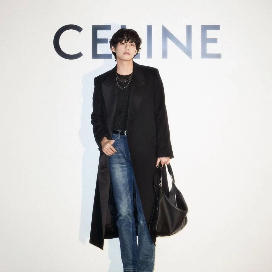 จับตาสัมพันธ์ วี BTS-เจนนี่ Blackpink หลังมีภาพหลุดออกเดทริมแม่น้ำแซน