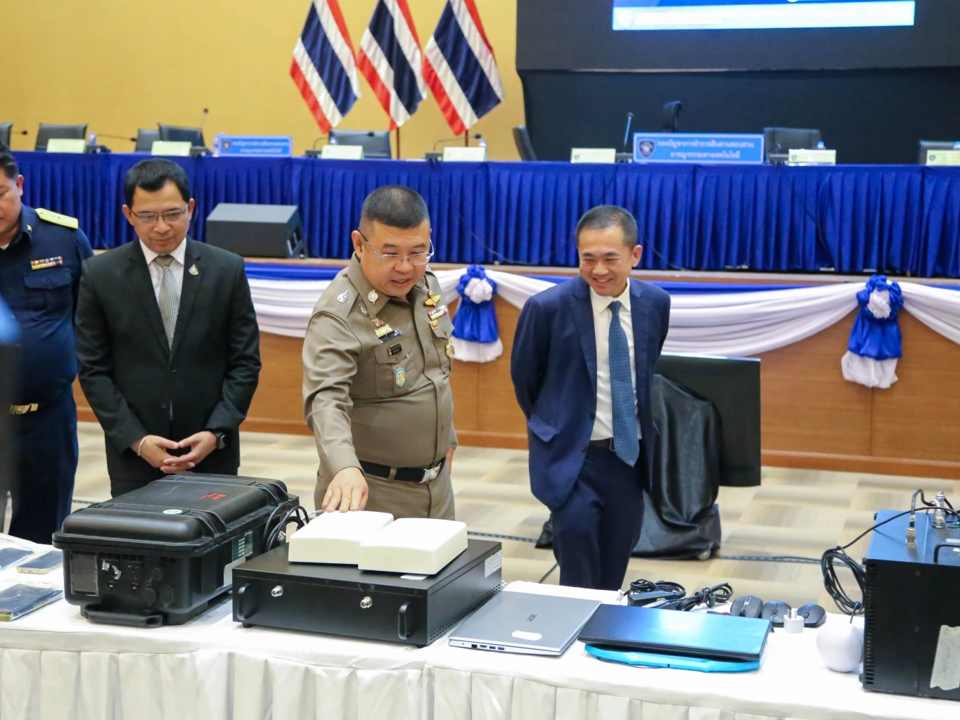 ตั้ง ผบ.ตร.เป็นประธานอนุกรรมการ ปราบคดีออนไลน์ หลังสถิติคดีลดลง