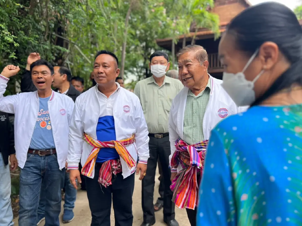 "ธรรมรักษ์" นำทีมขุนพลพลังประชารัฐ ลุยพื้นที่อีสานโค้งสุดท้าย