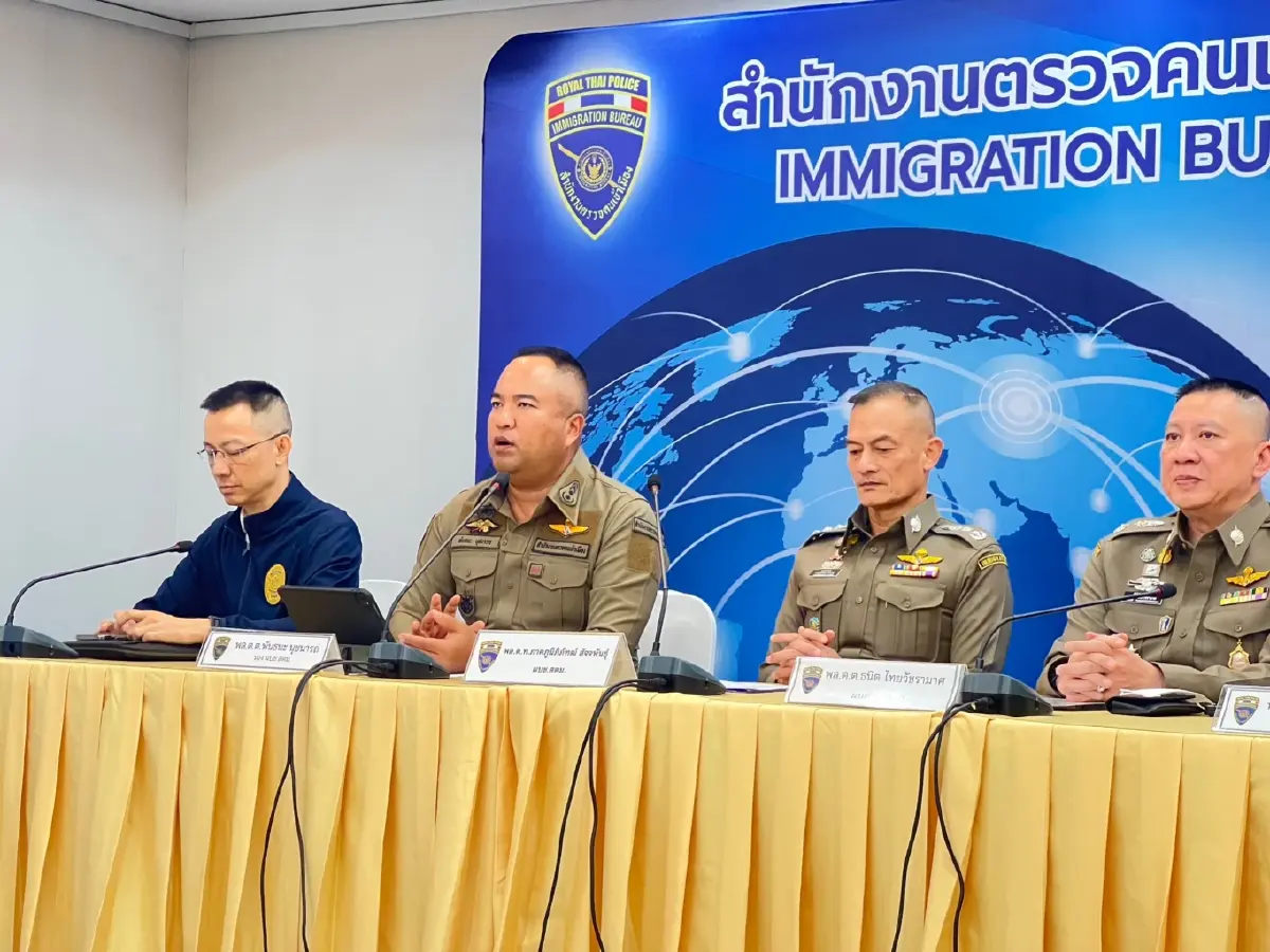 สตม. รวบ 4 ผู้ต้องหาจีนรายสำคัญ หนีกบดานไทย