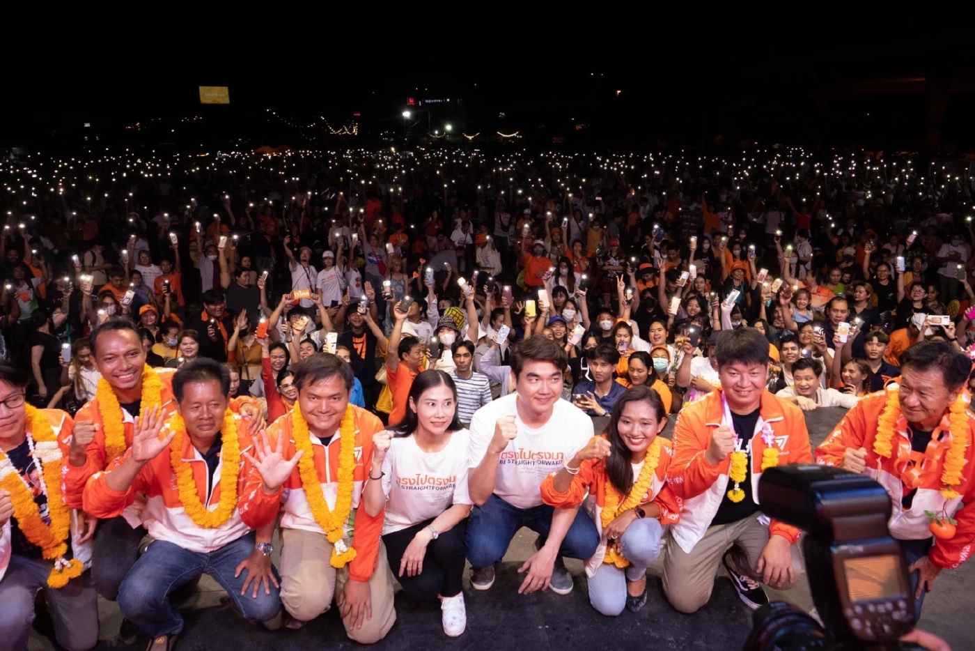 ก้าวไกล นัดเจอสนาม "ไทย- ญี่ปุ่นดินแดง" ปลุกกาเลือกพรรคสีส้ม