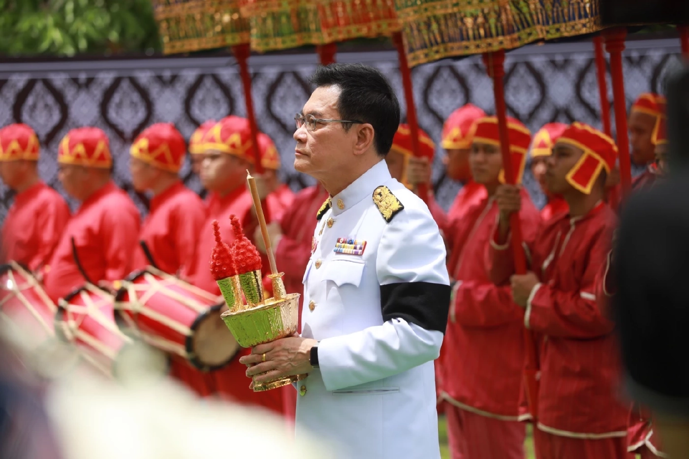 ตระกูลลักษณวิศิษฏ์ น้อมสำนึกพระมหากรุณาธิคุณ พิธีพระราชทานเพลิงศพพ่อวีระ