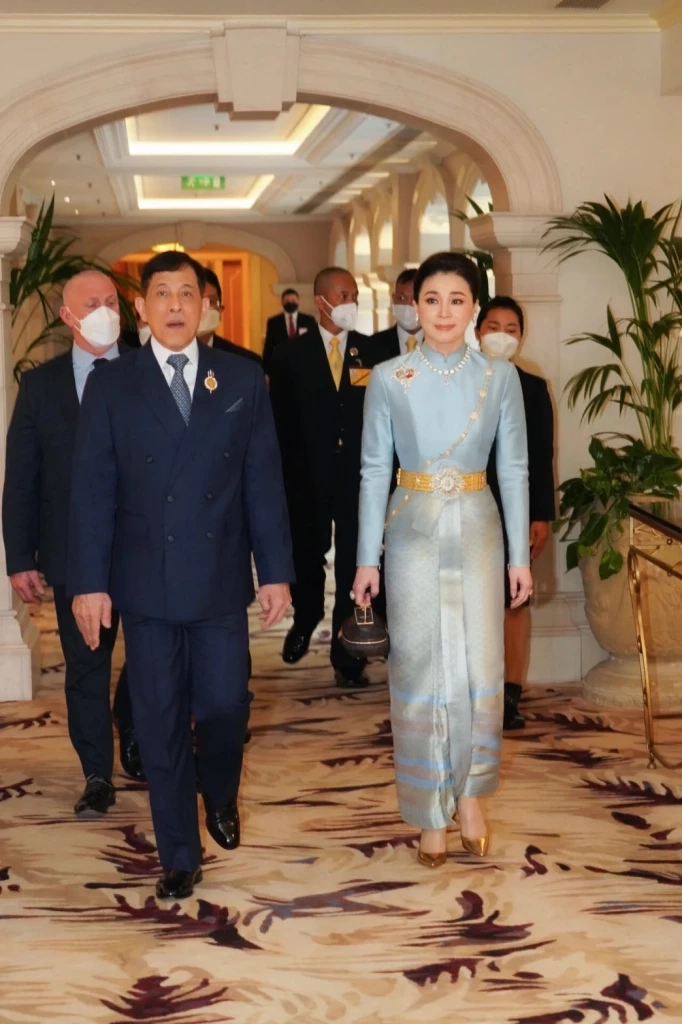 ในหลวง-พระราชินี ทรงร่วมงานพระราชทานเลี้ยงรับรองพระประมุขฯ ณ วังบักกิงแฮม