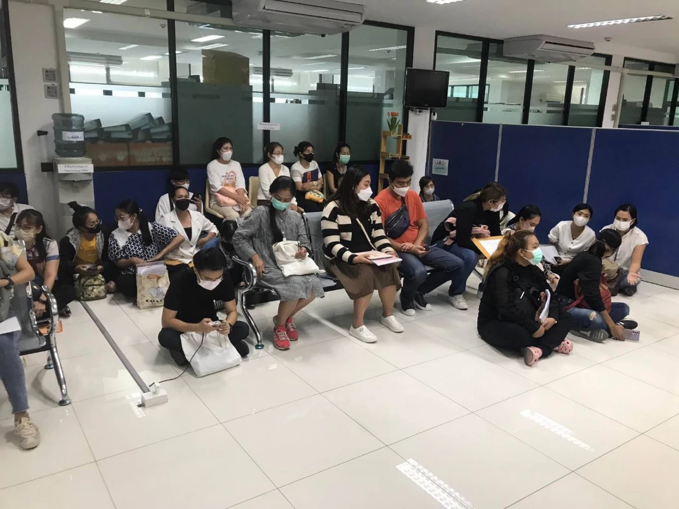 ผู้เสียหายแจ้งตร.ซื้อเฟอร์นิเจอร์-ไม่ได้ของ เสียหายร่วม 100 ล้าน 