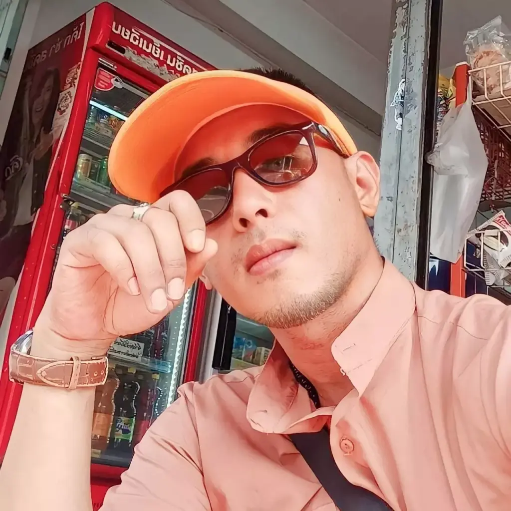 'อาทิตย์ ริว' ยังไม่หายดี หลังวูบหมดสติ กลับมาขายของหาเงินรักษาตัว