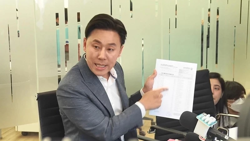 รีบส่อง โฉมหน้าสาวผู้ซื้อบ้านหรู ให้ ทนายตั้ม ส่งลูกเรียนที่ฝรั่งเศส 