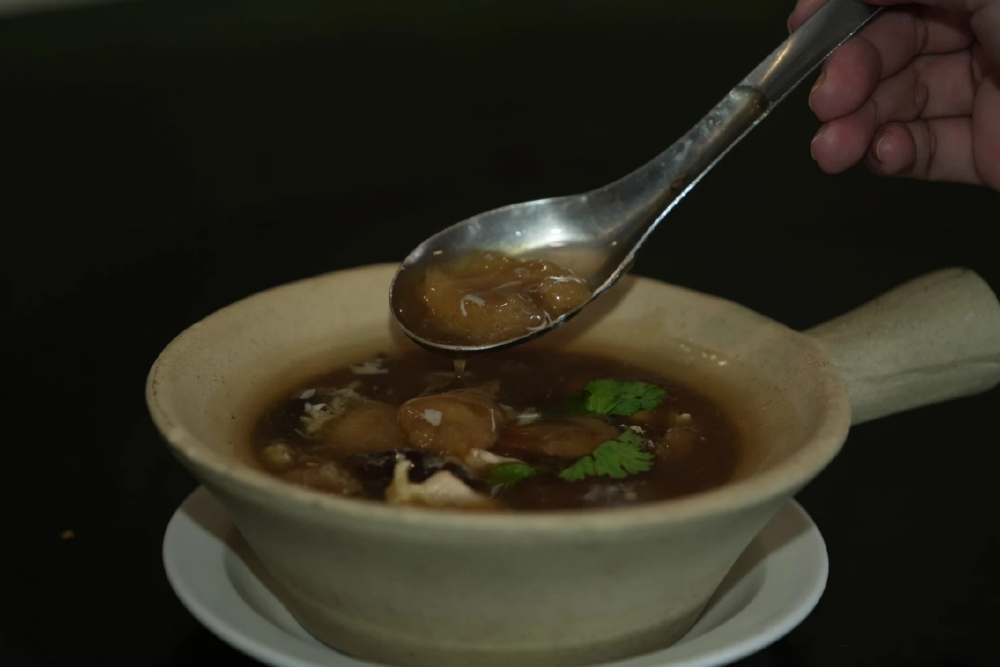 กระเพาะปลาน้ำแดง