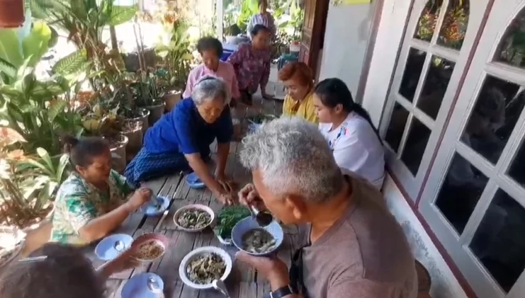 สุดว้าว! "แกงหน่อไม้ใส่ใบตดหมา" ช่วยล้างพิษไซยาไนด์ แถมเพิ่มพลังปึ๋งปั๋ง