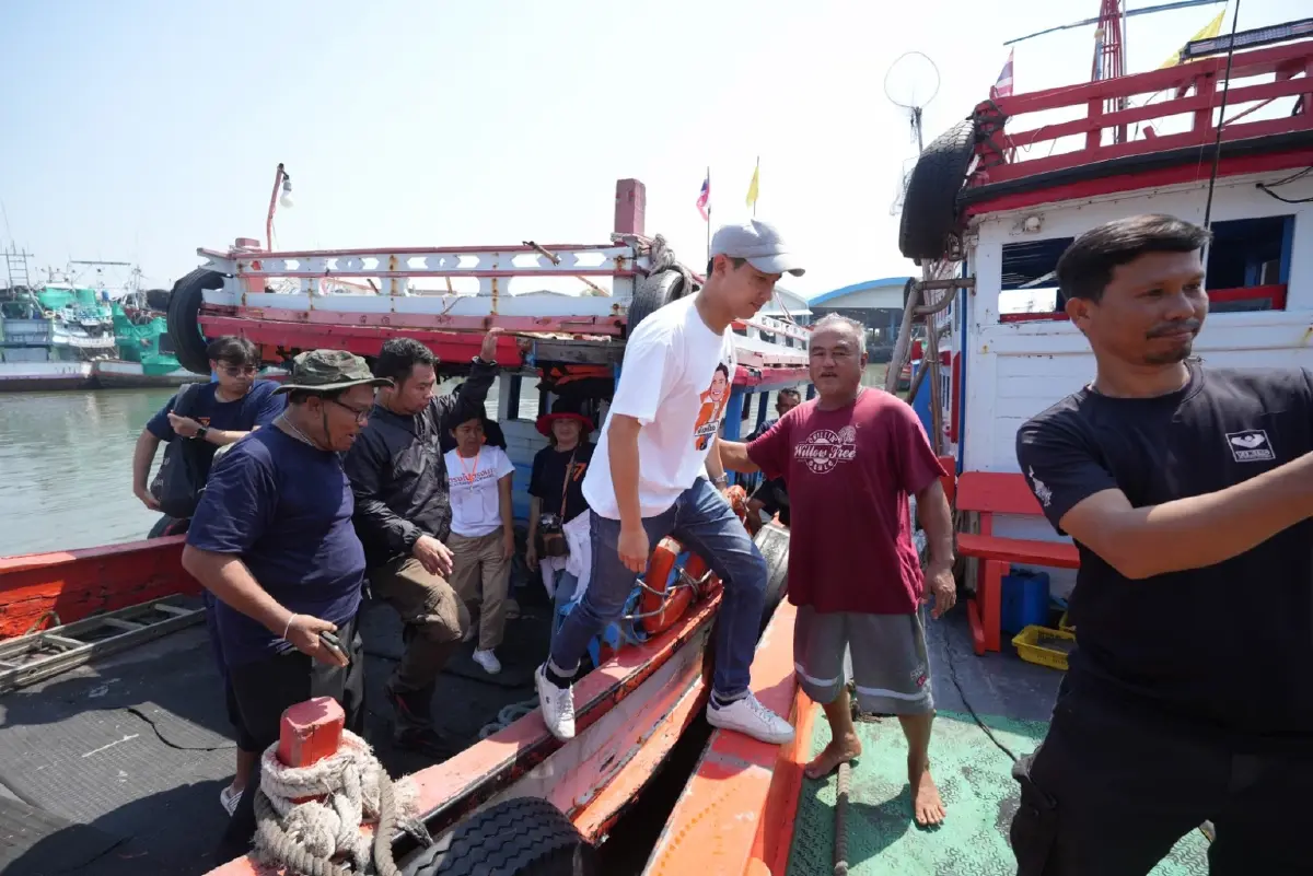 “พิธา” ร่วมคาราวานภาคตะวันออก อ้อนชาวจันทบุรี – ระยอง กา “ก้าวไกล” 