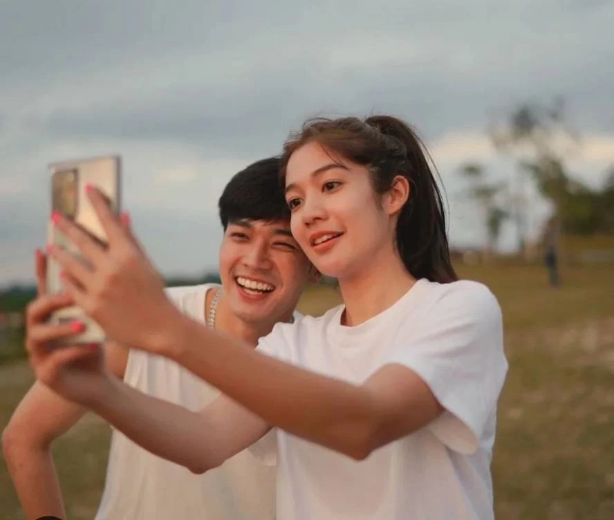 โอบ โอบนิธิ โพสต์ชวนสงสัย หลังถูกโยงเป็น คู่รักเสียงดี ส่อแววเลิก