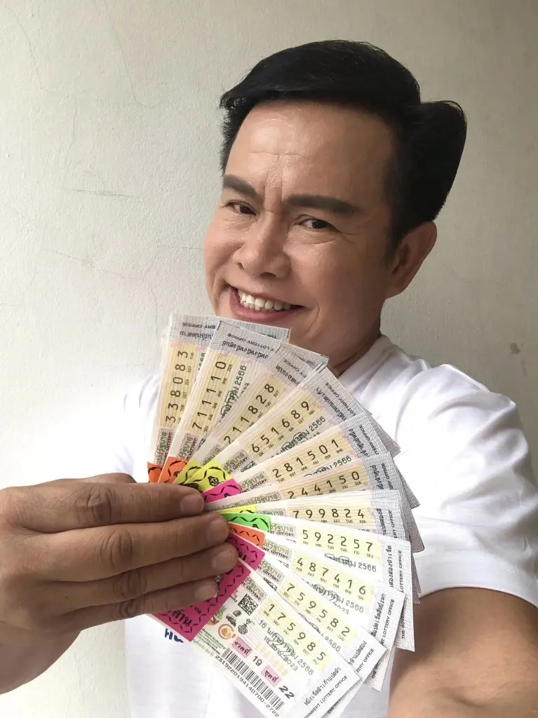 เลขเด็ดมนต์สิทธิ์ แจกเลขชุดใหญ่ 11 ชุด เต็มตาชัดทั้งเลข 2-3 ตัว งวด 16/566 นี้