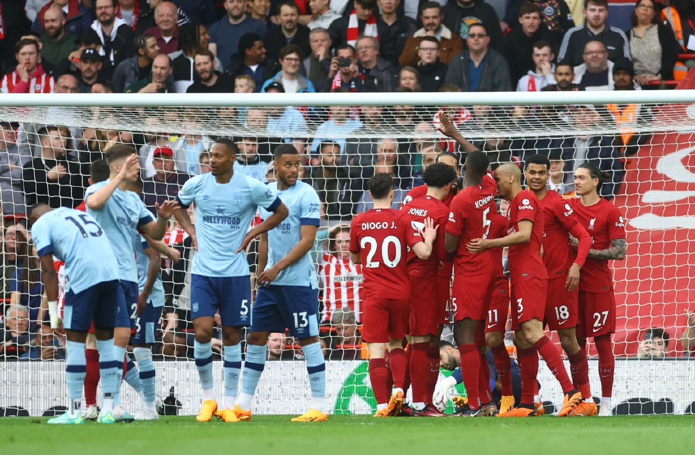 ดูบอลสด "เลสเตอร์ vs ลิเวอร์พูล" พรีเมียร์ลีก 02.00 น. เช็กสถิติ-ความพร้อมล่าสุด