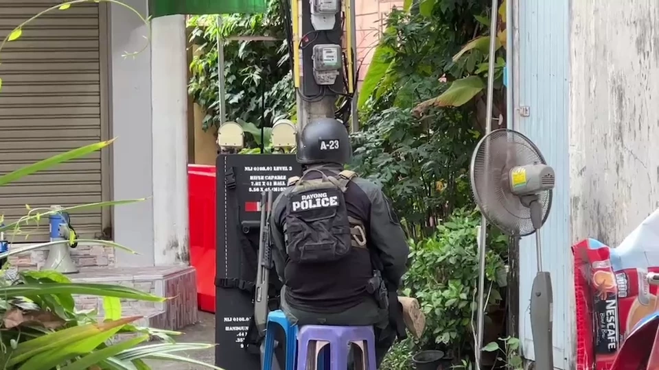 ยังคงปิดล้อมพื้นที่