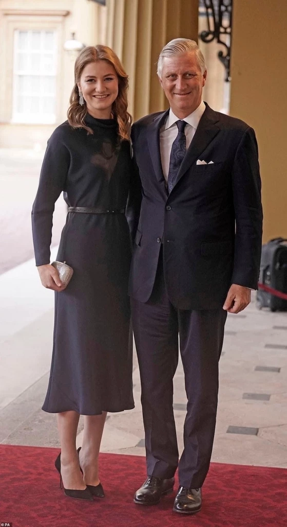 ในหลวง-พระราชินี ทรงร่วมงานพระราชทานเลี้ยงรับรองพระประมุขฯ ณ วังบักกิงแฮม