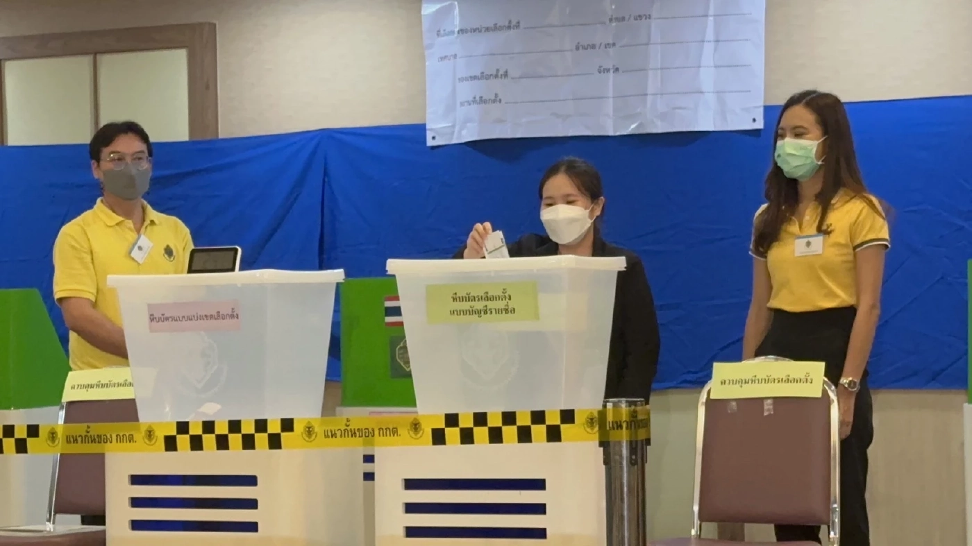 "กกต." สาธิตสถานที่ลงคะแนน ย้ำเลือกตั้งล่วงหน้าต้องเข้าคูหา 7 พ.ค.เท่านั้น