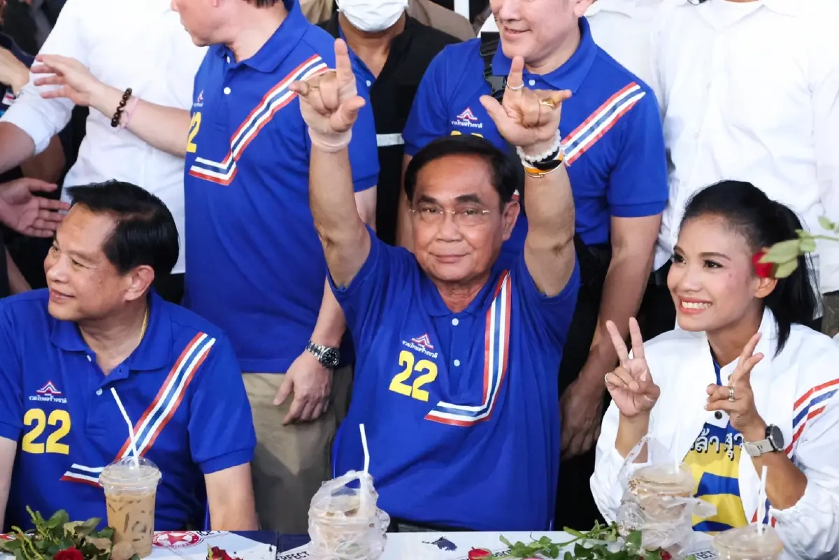 "บิ๊กตู่" ลั่น "รทสช." มั่งคงพร้อมช่วยปชช.ก้าวไปข้างหน้า ดั่งสะพานพระราม 8