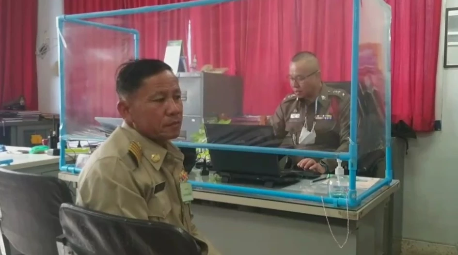 "เลือกตั้ง 66" หนุ่มเมืองแพร่ เมาหนักล้มในคูหา บัตรเลือกตั้งขาด