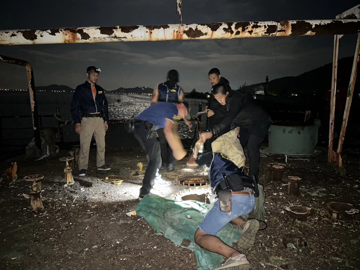 ตร.น้ำรวบ "แก๊งแมวน้ำ" ลักอุปกรณ์เรือทุกชนิด บางลำถูกขโมยถึงขั้นจมทะเล