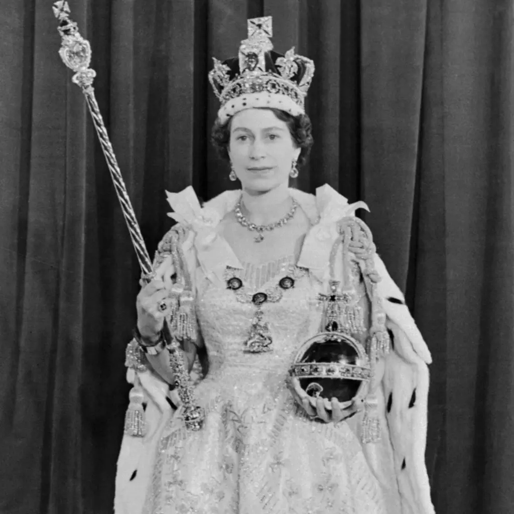 เผยพระลิขิตที่ไม่เคยเห็นมาก่อนของควีนเอลิซาเบธ