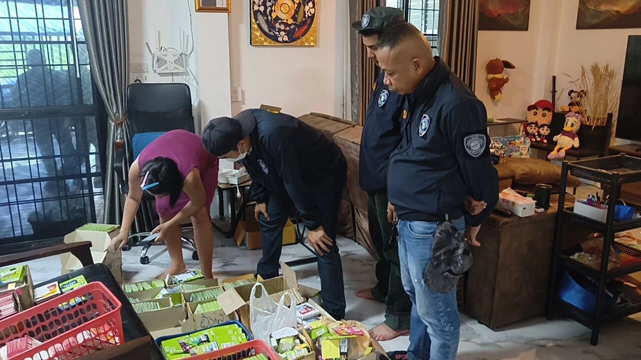 ตำรวจไซเบอร์ ทลายแหล่งผลิตซิมผี ชายแดนแม่สอด