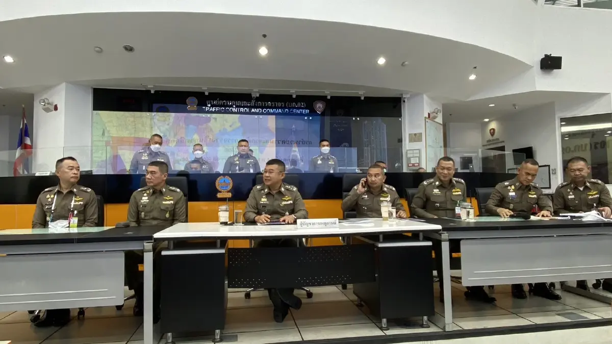 ผบ.ตร.ตรวจสภาพการจราจรติดขัดบางพื้นที่-พบทำผิดฉีกบัตรเลือกตั้ง 8 ราย