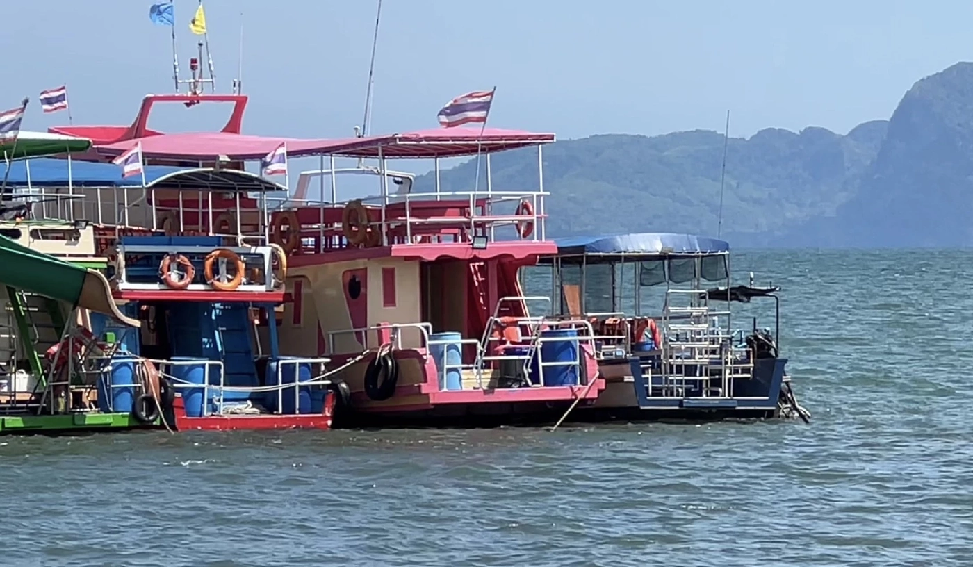 อุทยานแจง คลิป นทท. 85 ชีวิต ลอยคอหน้าถ้ำมรกต 20 นาที เหตุเชือกเรือขาด