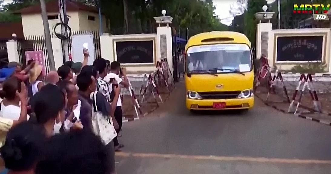 เมียนมาปล่อยนักโทษการเมืองกว่า 2,100 คน