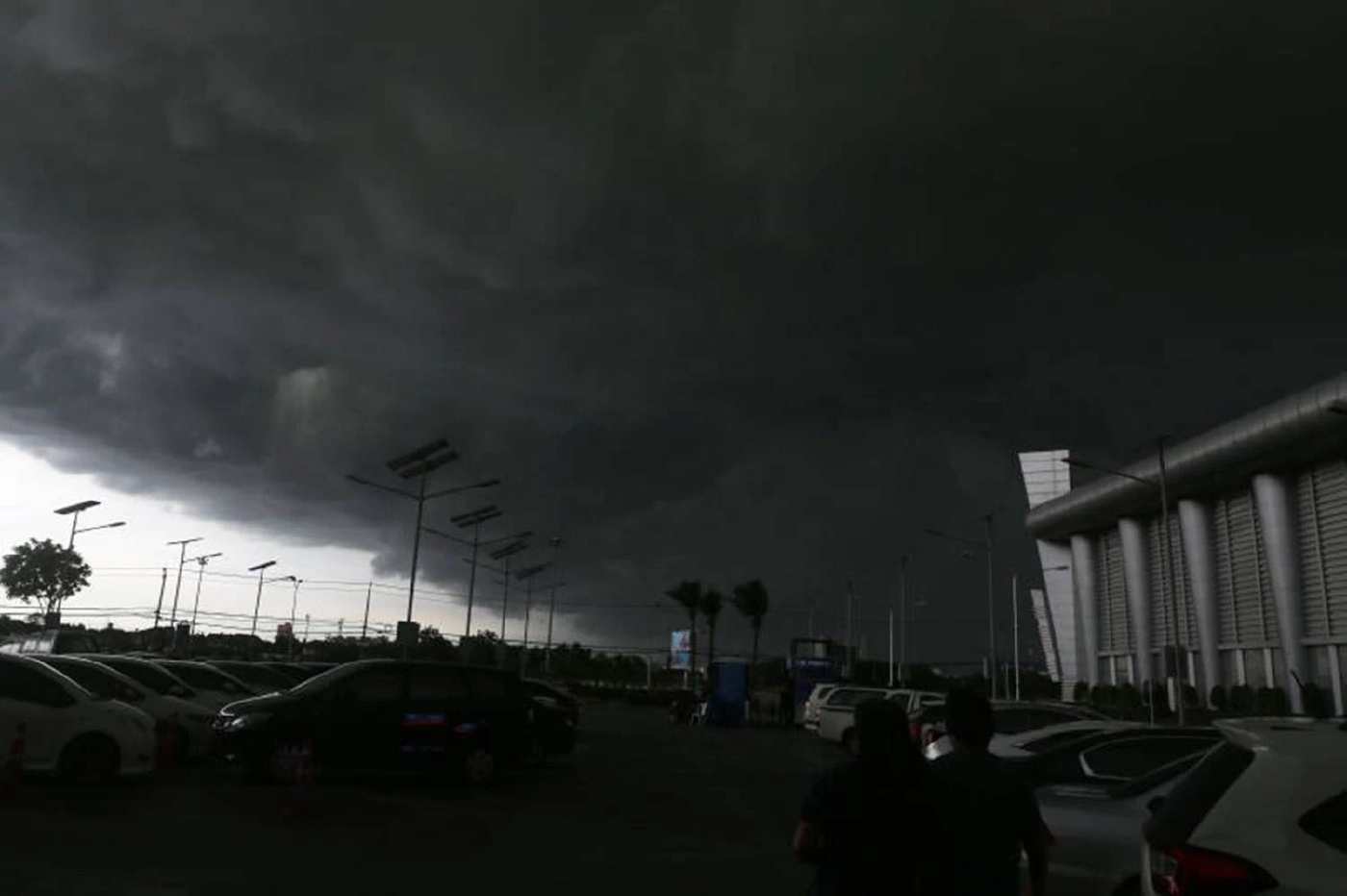 กรมอุตุฯ เตือน ฝนฟ้าคะนองทั่วไทย ภาคใต้หนักสุด ร้อยละ 70 ของพื้นที่