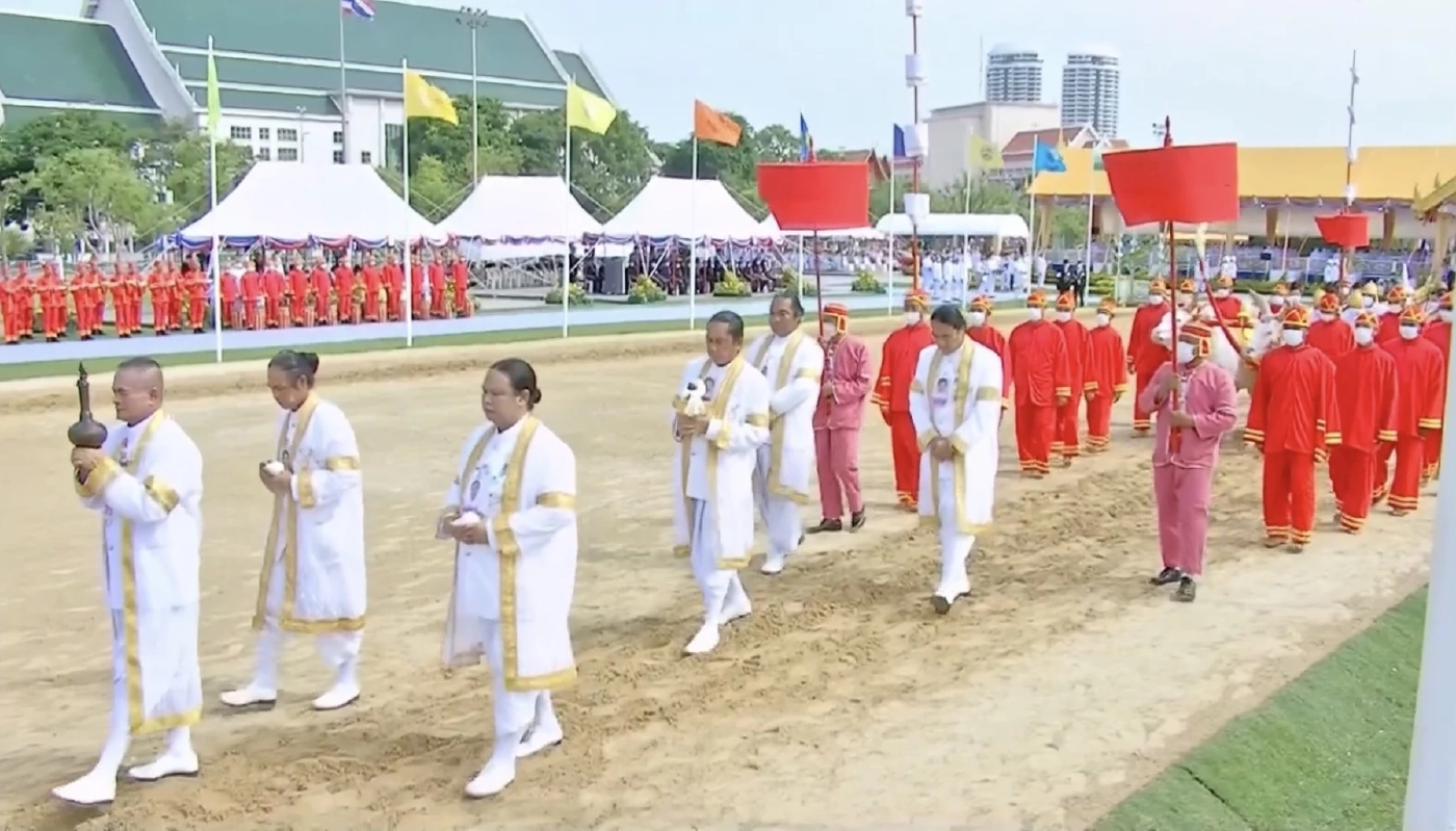 เปิดคำเสี่ยงทายผ้า และ "พระโค"กินเลี้ยง ในวันพืชมงคล 2566