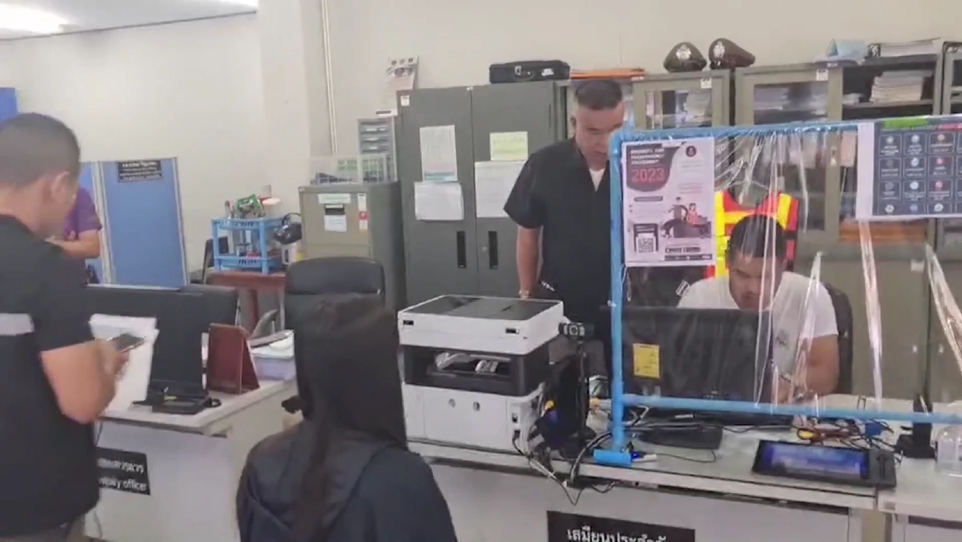 ฝากขังมือสังหารหนุ่มลูกครึ่ง 17 ปี แม่น้องปิงปอง ยังเชื่อลูกสาวปลอดภัย