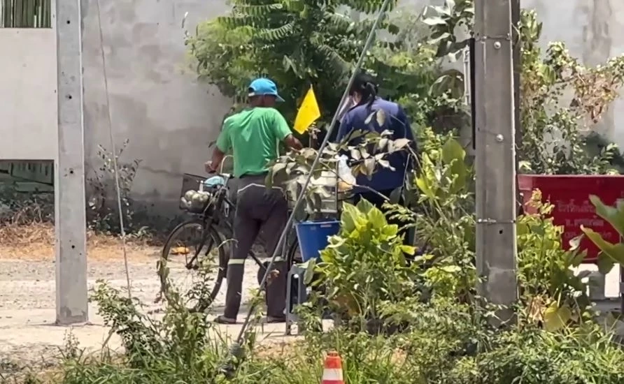 สู้ชีวิต คุณตา วัย 68 ปี ปั่นจักรยานขายฝรั่ง วันละ 160 กม. ทั่ว จ.ศรีสะเกษ