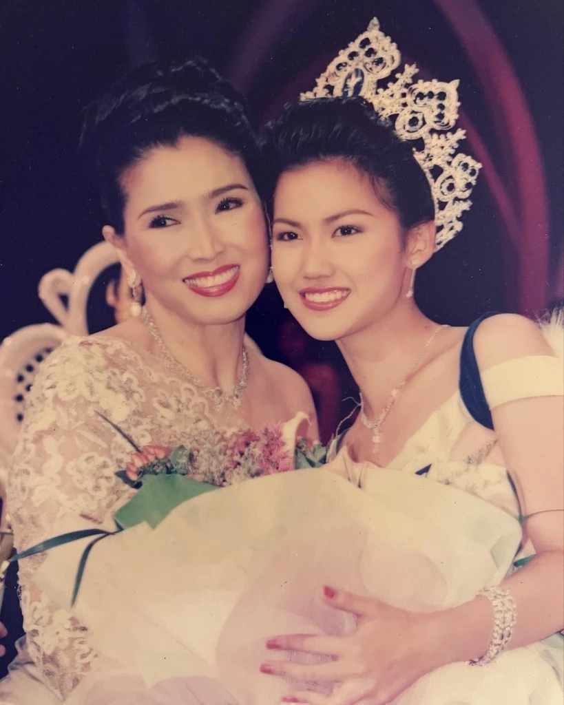 ตําแหน่งอยู่ไม่นาน แต่ตํานานอยู่ตลอดไป  หมิง ประกบ แม่ปุ๊ก นางงามจักรวาล