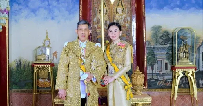 ในหลวง-พระราชินี เสด็จฯ ร่วมงานพระราชพิธีบรมราชาภิเษกกษัตริย์ชาร์ลส์ที่ 3