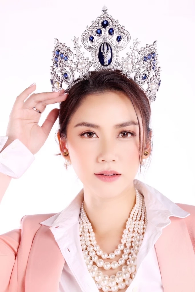 ตําแหน่งอยู่ไม่นาน แต่ตํานานอยู่ตลอดไป  หมิง ประกบ แม่ปุ๊ก นางงามจักรวาล