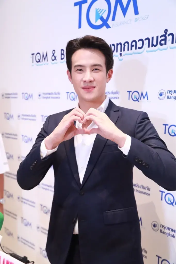 เจมส์ มาร์ เข้าชมรมคนคลั่งรัก เปิดตัวคบ พาย รินรดา  