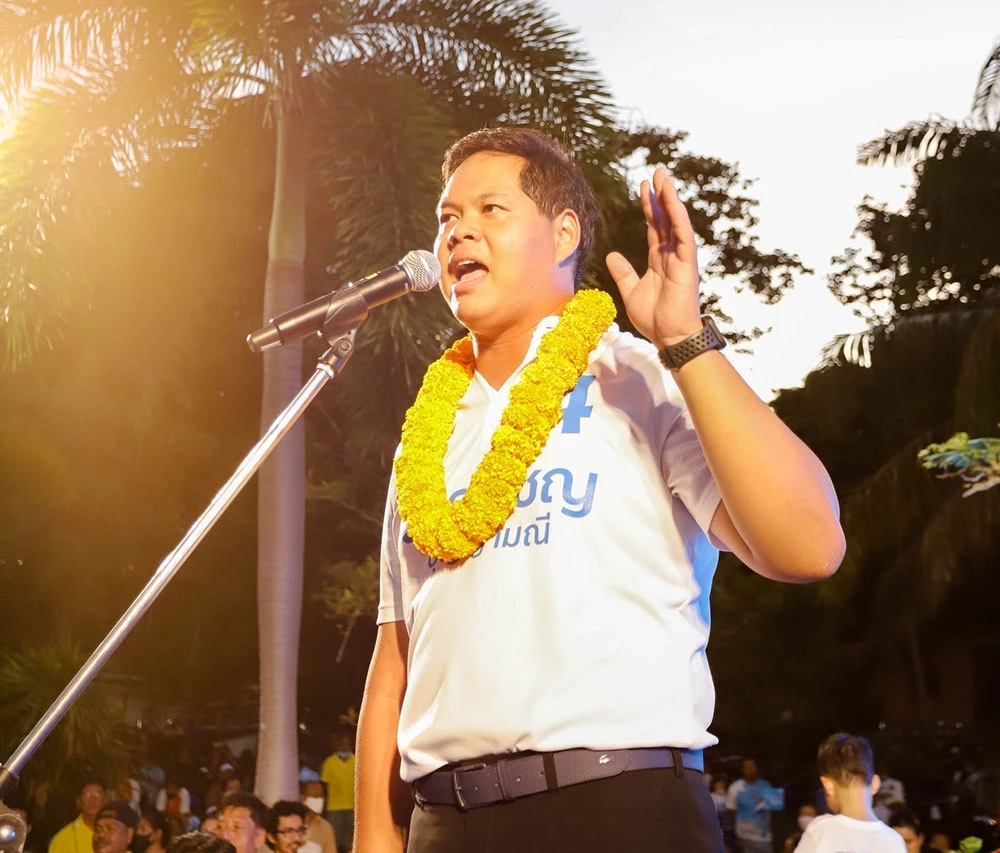 "สรรเพชญ" สะกิด "ก้าวไกล" จัดตั้งรัฐบาลทำตามนโยบายหาเสียงไว้กับปชช.