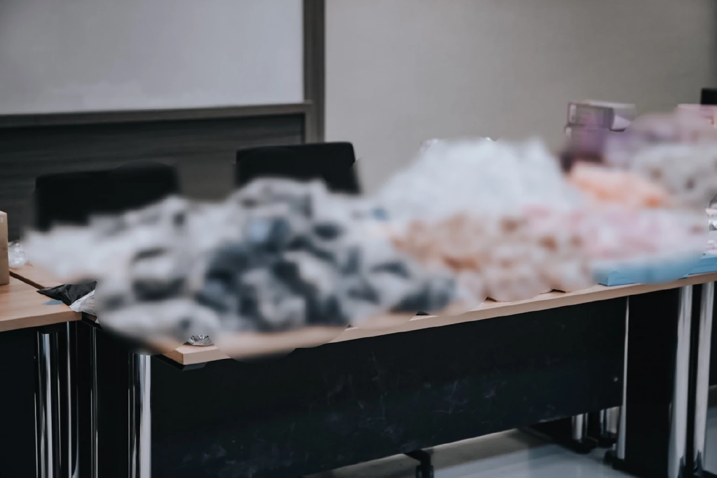 ปอท.บุกทลายแหล่งลักลอบขายเซ็กทอยออนไลน์ ยึดของกลางมูลค่านับล้าน