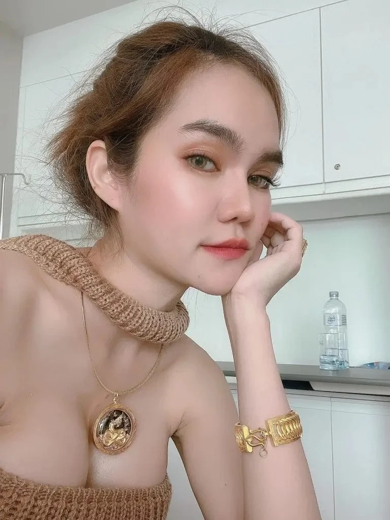 รู้แล้วแม่หายไปไหนมา แม่น้ำหนึ่ง ลุคใหม่ สวยเกินต้าน แฟนคลับแห่กดว๊าว ! 