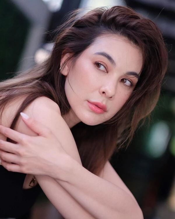 ทำความรู้จัก "โบว์ เบญจวรรณ" ดาราสาวคนแกร่ง ผู้ใช้ธรรมะนำทางชีวิต