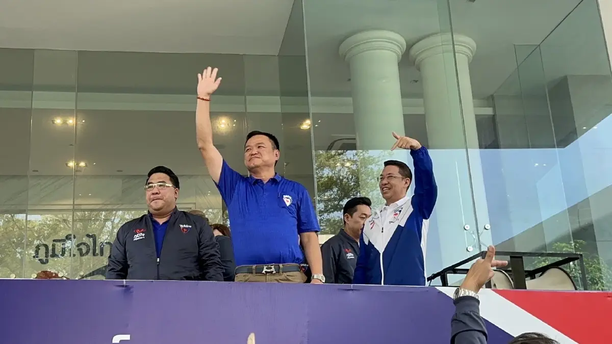 "อนุทิน" ปล่อยขบวน รถแห่หาเสียงทั้ง 33 เขตทั่วกทม.วันสุดท้าย